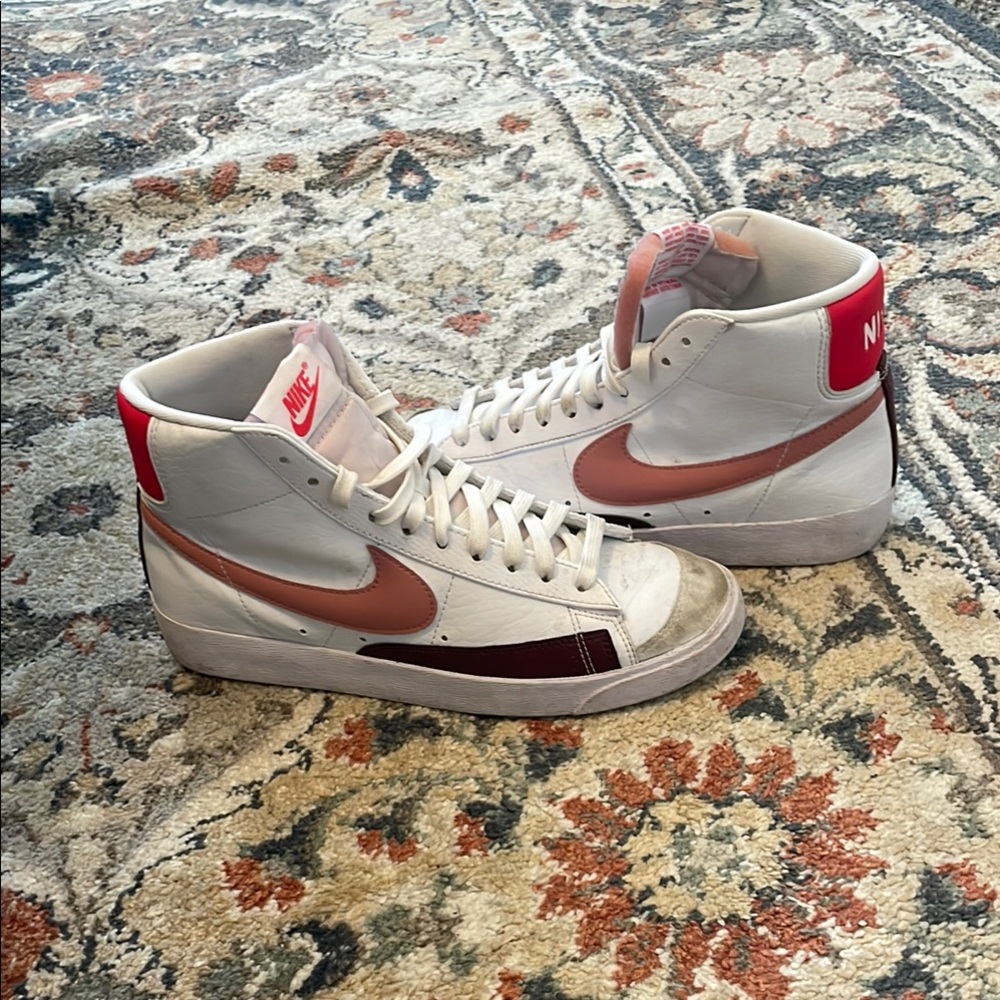 Nike High-Top Blazers Sneakers